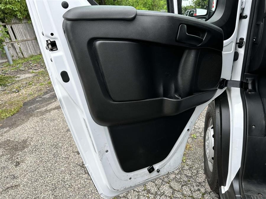 2023 RAM ProMaster Cargo Van High Roof photo