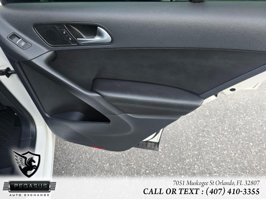 2012 Volkswagen Tiguan S photo