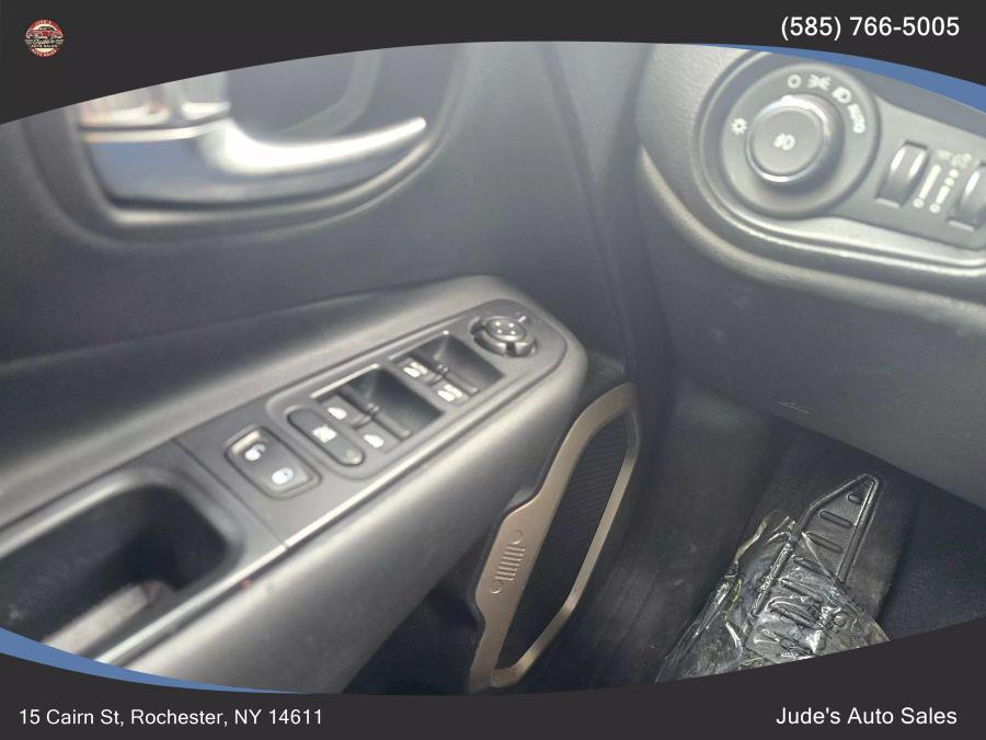 2017 Jeep Renegade Limited Sport Utility 4D photo