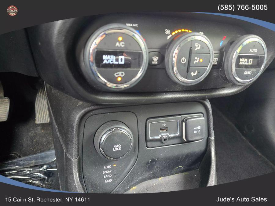 2017 Jeep Renegade Limited Sport Utility 4D photo