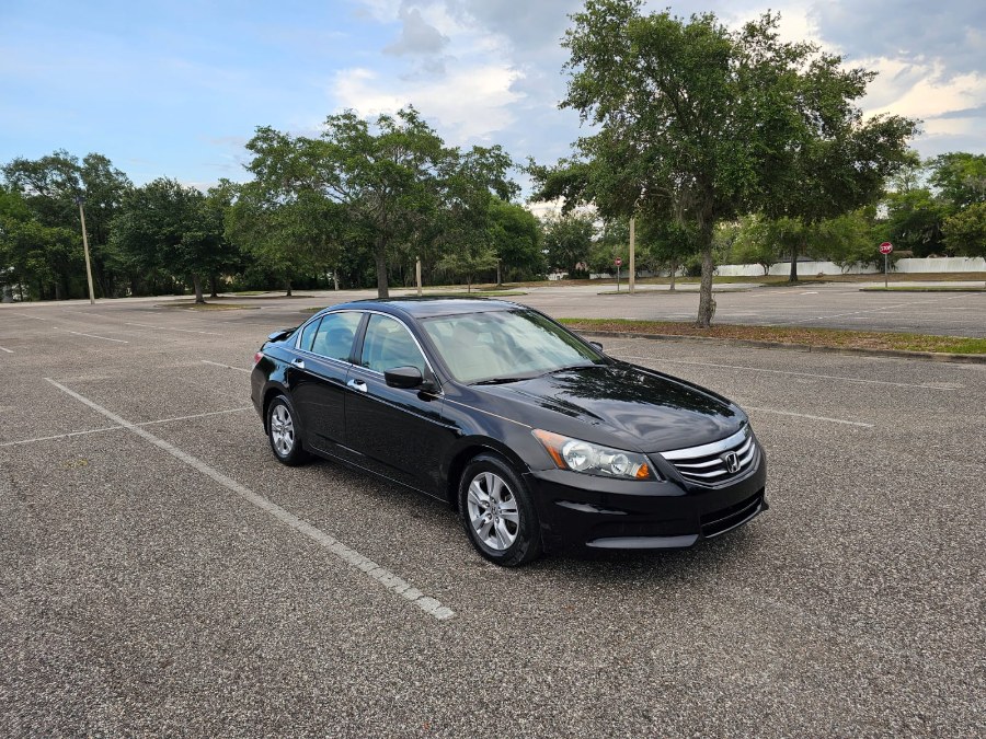 2011 Honda Accord LX-P photo