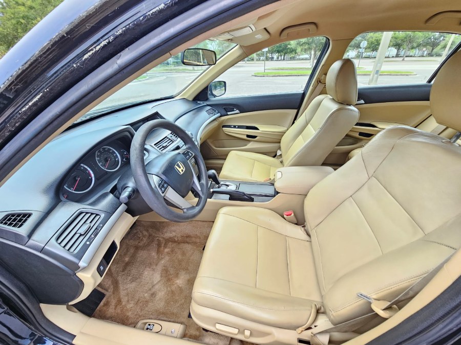 2011 Honda Accord LX-P photo