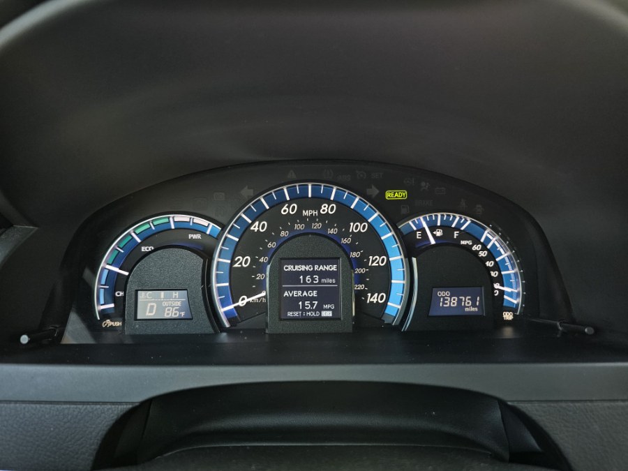 2013 Toyota Camry Hybrid LE photo