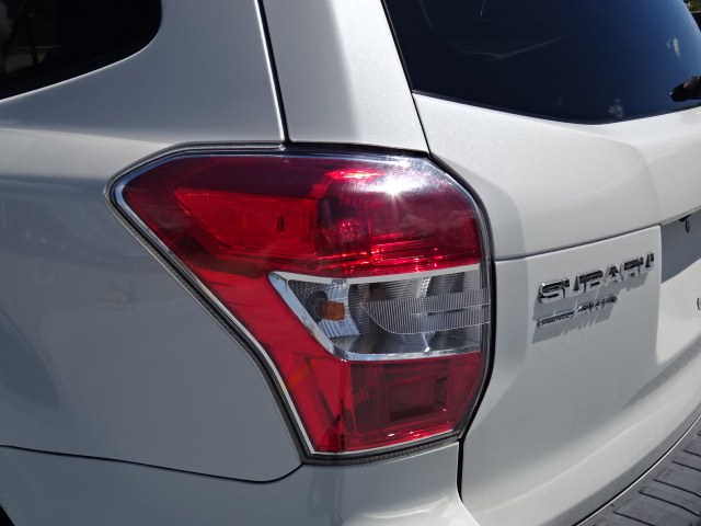 2016 Subaru Forester 2.5i Premium AWD photo