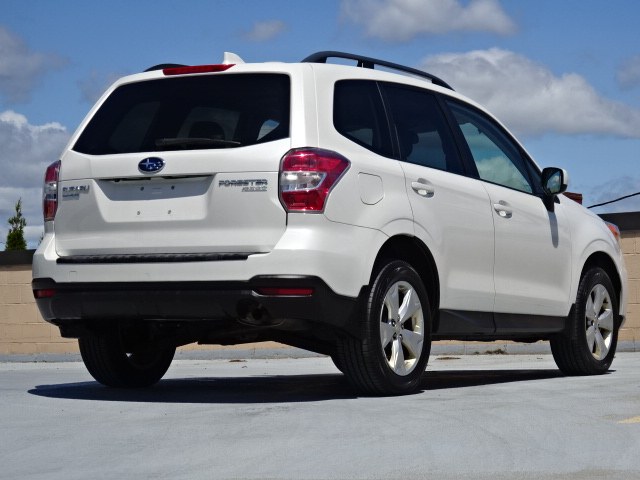 2016 Subaru Forester 2.5i Premium AWD photo
