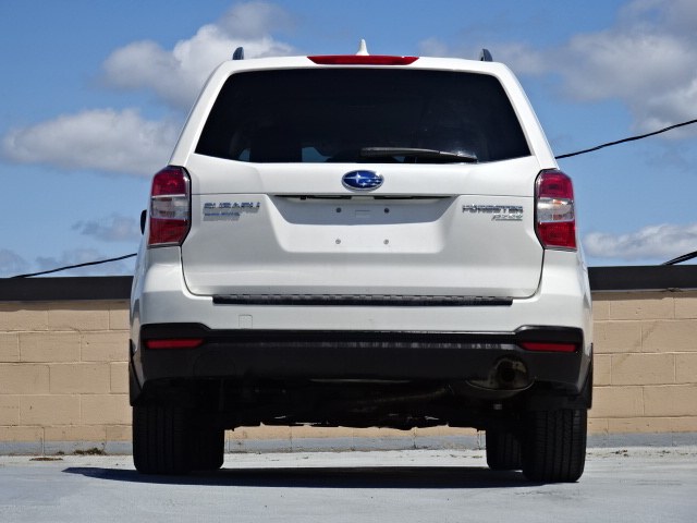 2016 Subaru Forester 2.5i Premium AWD photo