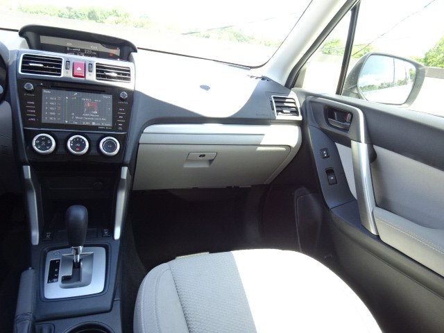 2016 Subaru Forester 2.5i Premium AWD photo
