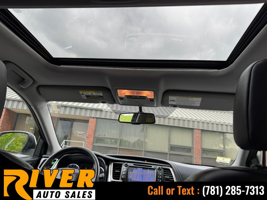 2015 Toyota Highlander AWD 4dr V6 XLE (Natl) photo