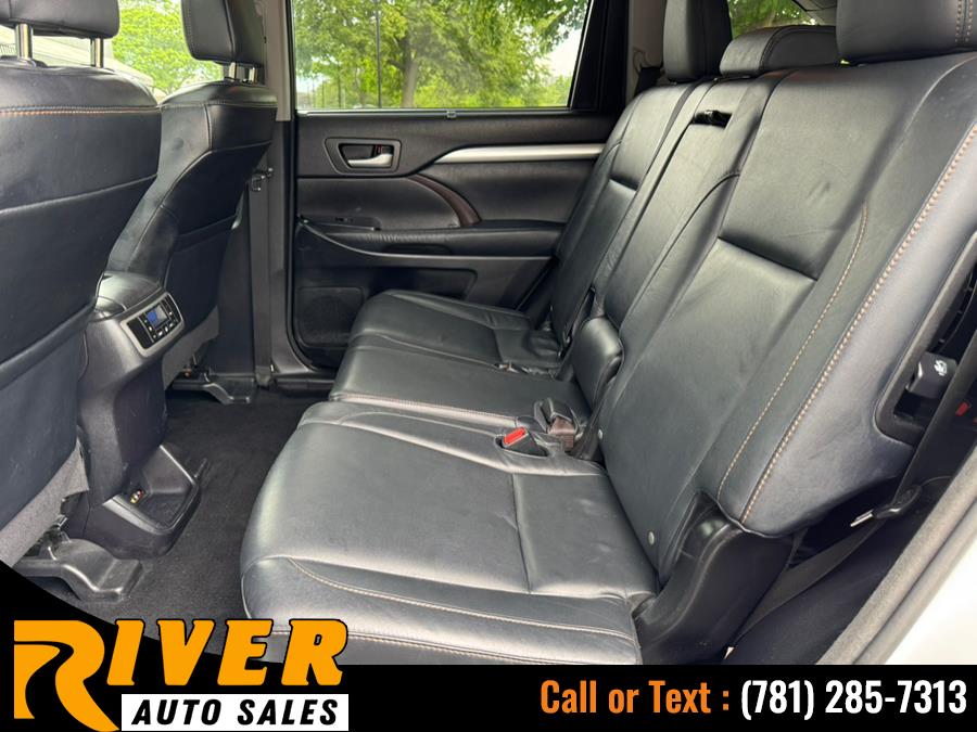 2015 Toyota Highlander AWD 4dr V6 XLE (Natl) photo