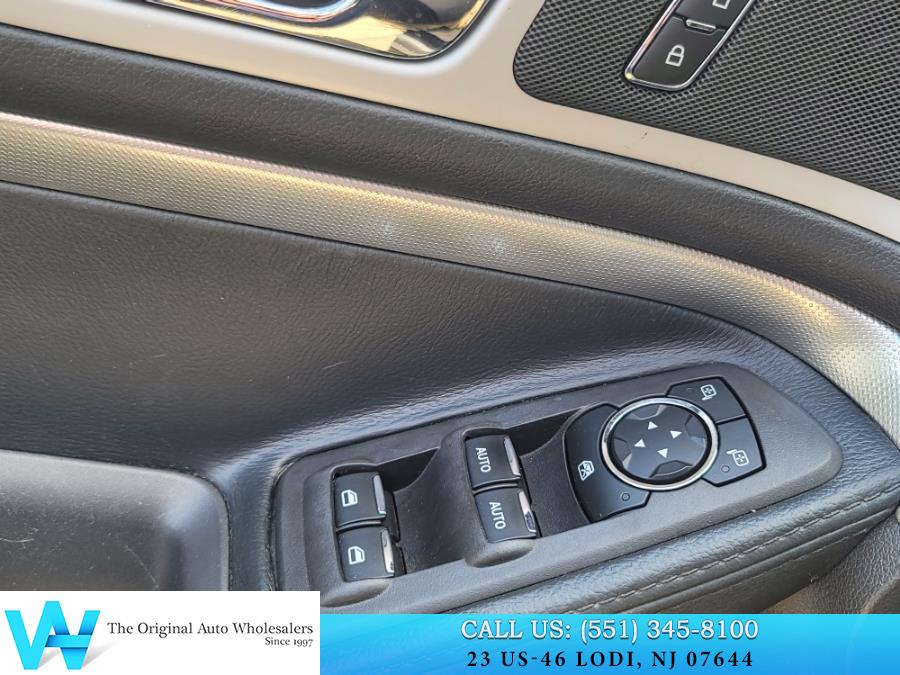 2014 Ford Explorer XLT photo
