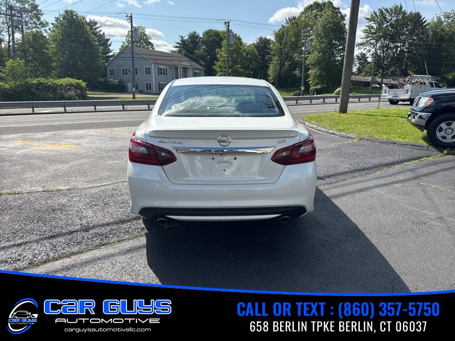 2017 Nissan Altima 2017.5 2.5 SR Sedan photo