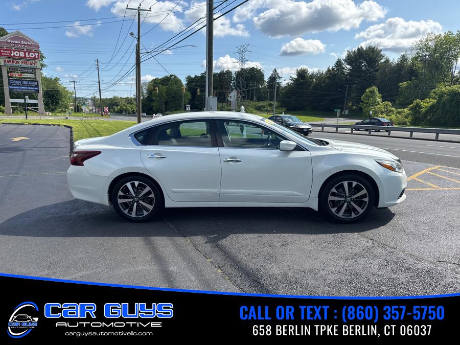 2017 Nissan Altima 2017.5 2.5 SR Sedan photo