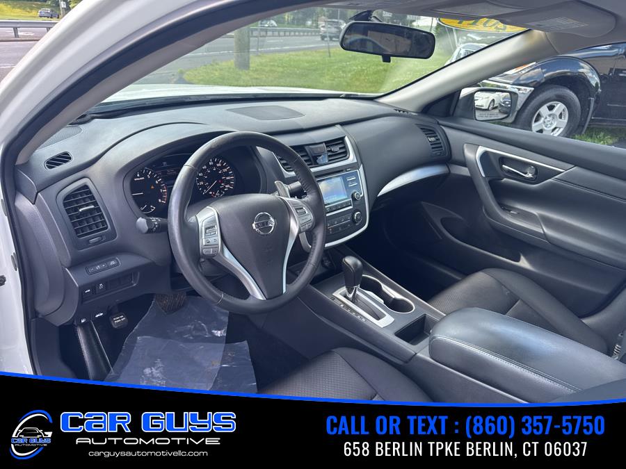 2017 Nissan Altima 2017.5 2.5 SR Sedan photo
