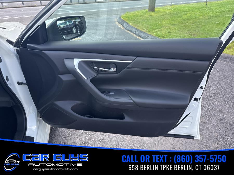 2017 Nissan Altima 2017.5 2.5 SR Sedan photo