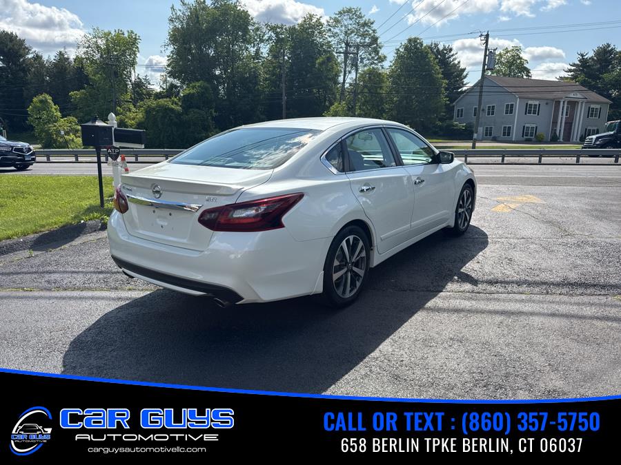 2017 Nissan Altima 2017.5 2.5 SR Sedan photo
