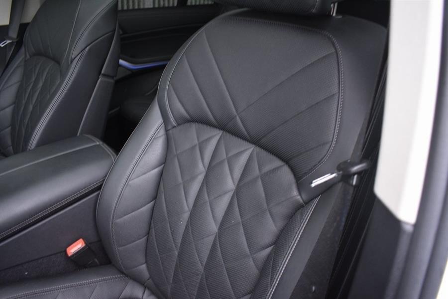 2024 BMW X7 xDrive40i photo