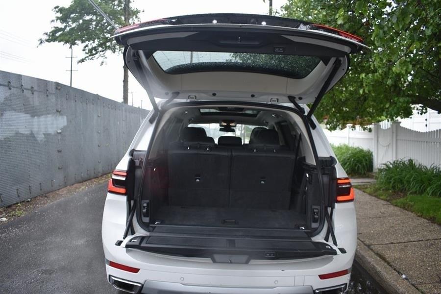 2024 BMW X7 xDrive40i photo