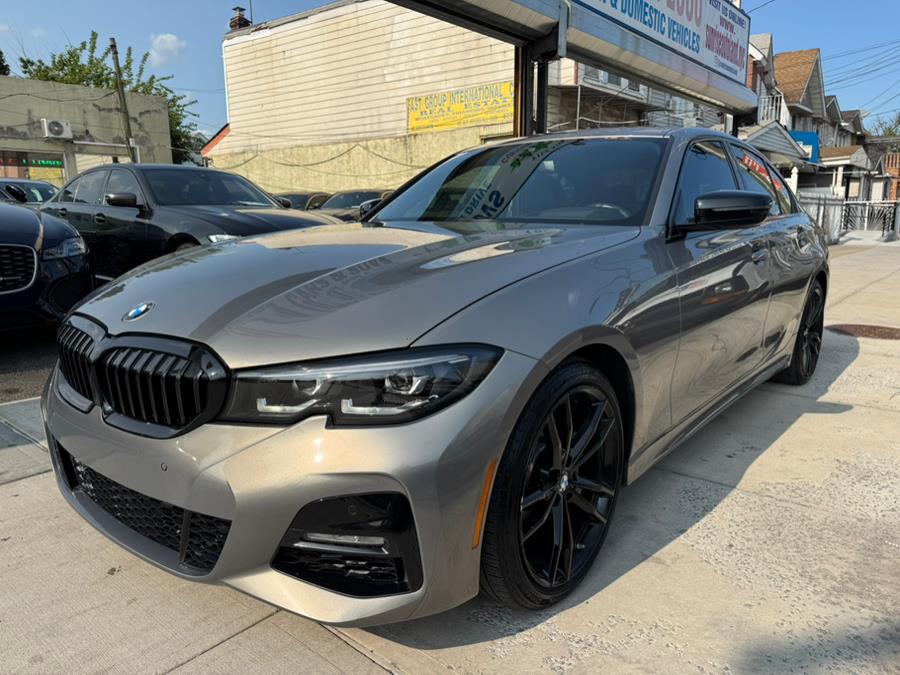2022 BMW 3-Series 330i xDrive Sedan photo