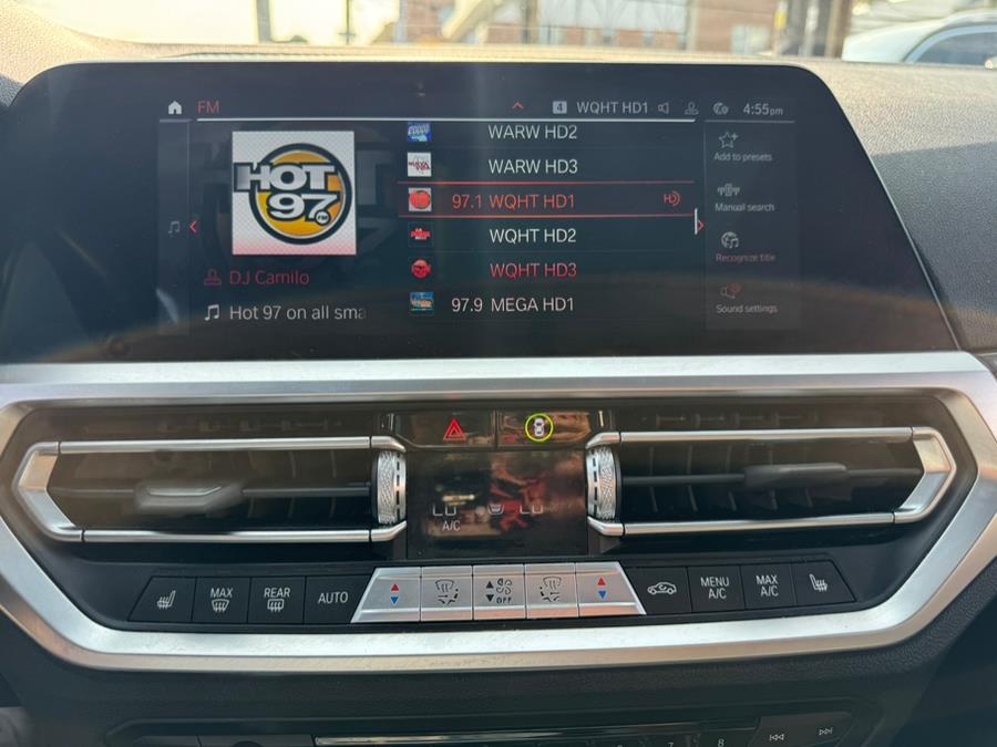 2022 BMW 3-Series 330i xDrive Sedan photo