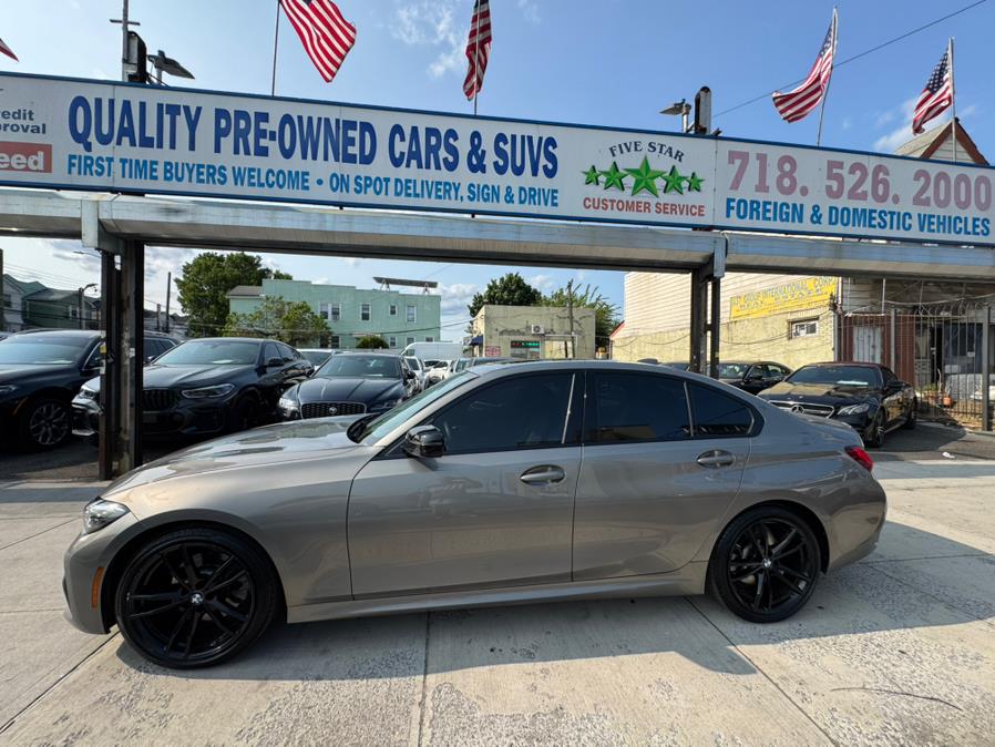 2022 BMW 3-Series 330i xDrive Sedan photo