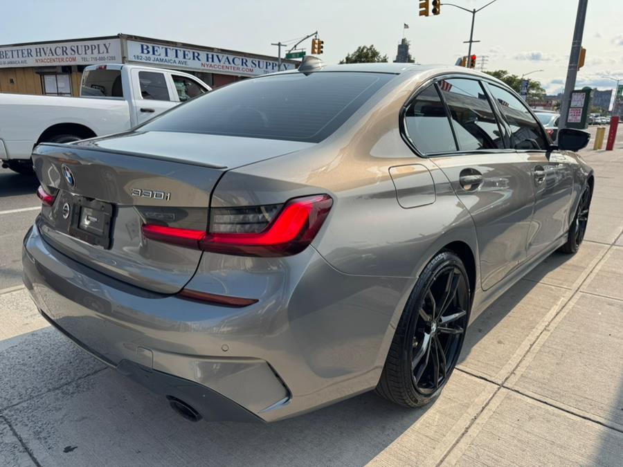 2022 BMW 3-Series 330i xDrive Sedan photo
