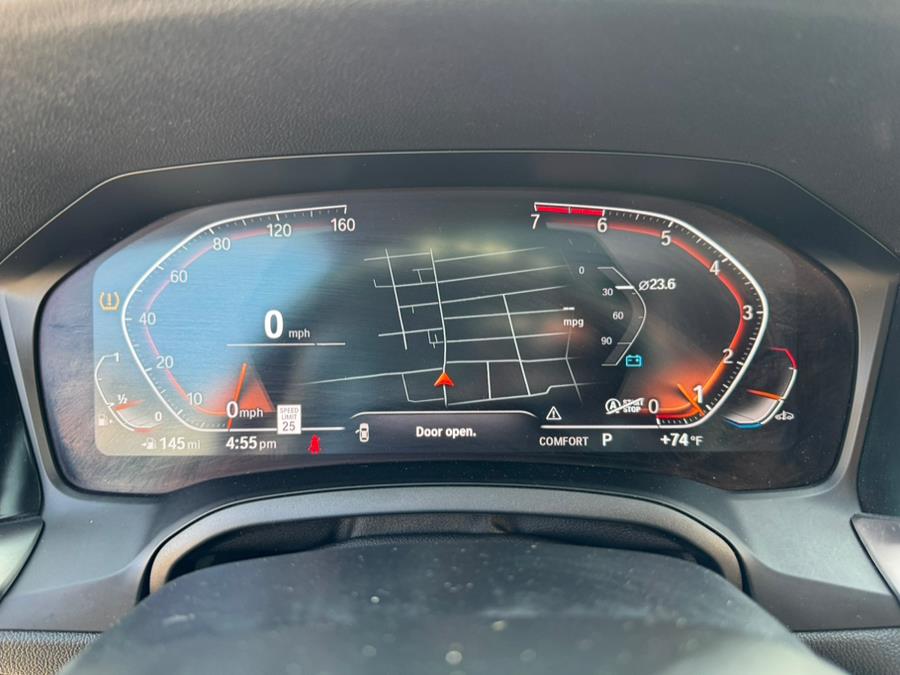 2022 BMW 3-Series 330i xDrive Sedan photo