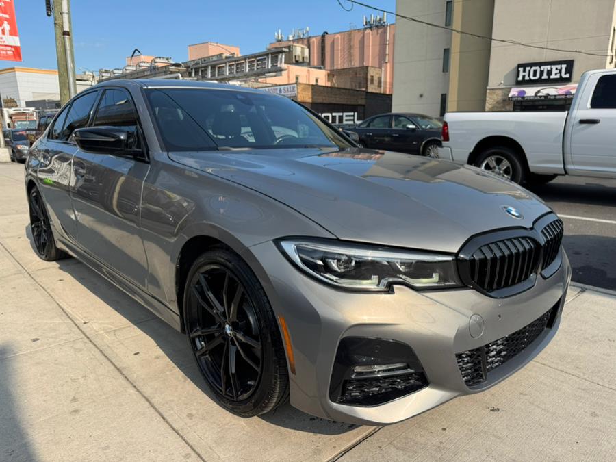 2022 BMW 3-Series 330i xDrive Sedan photo