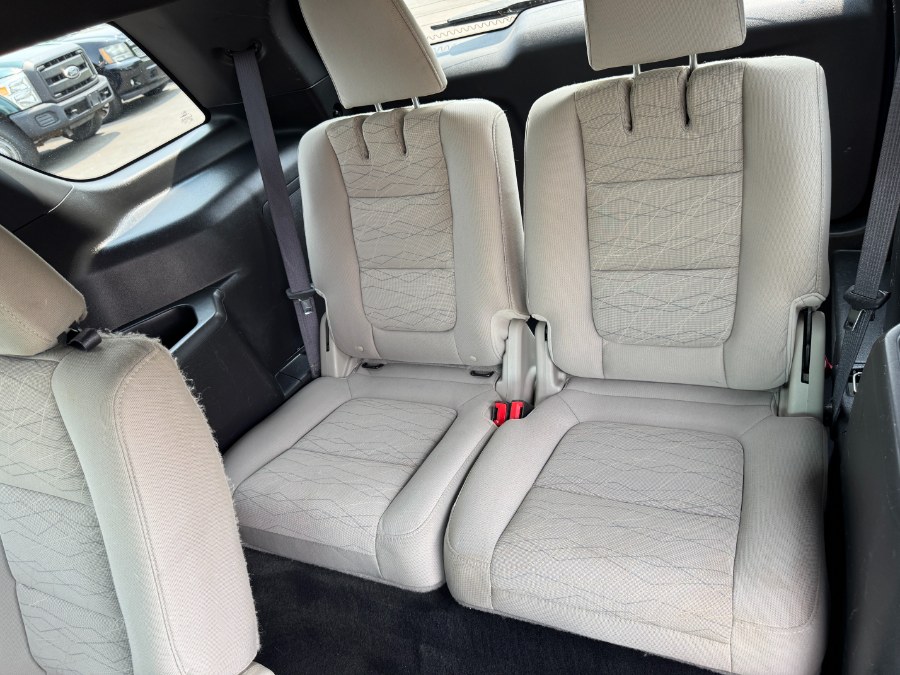 2013 Ford Explorer photo