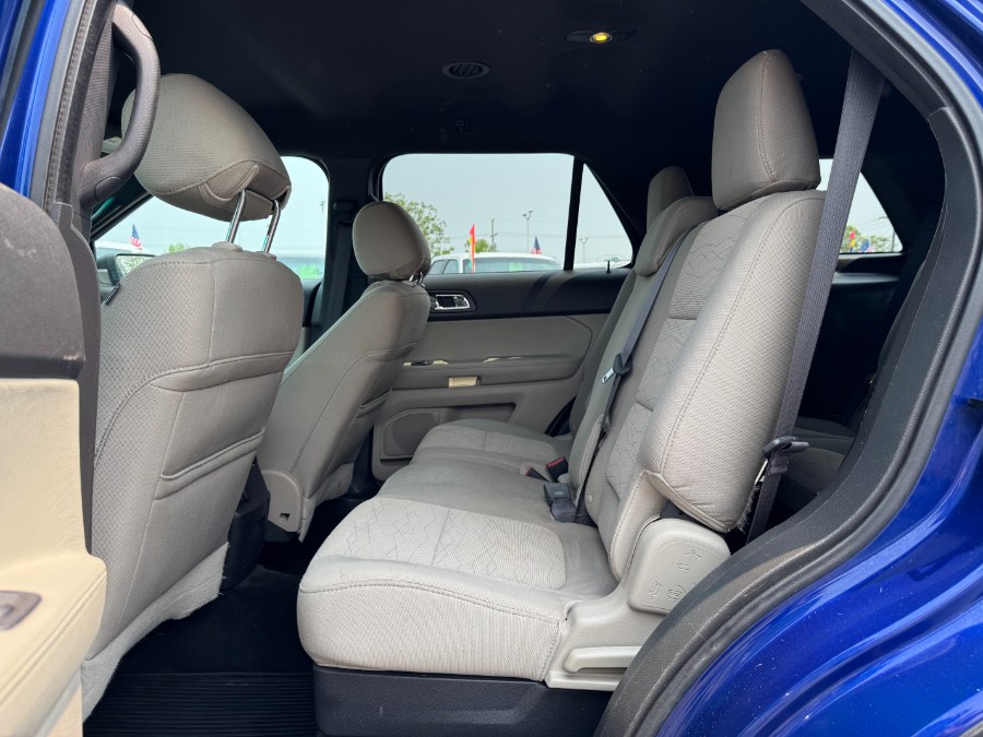 2013 Ford Explorer photo
