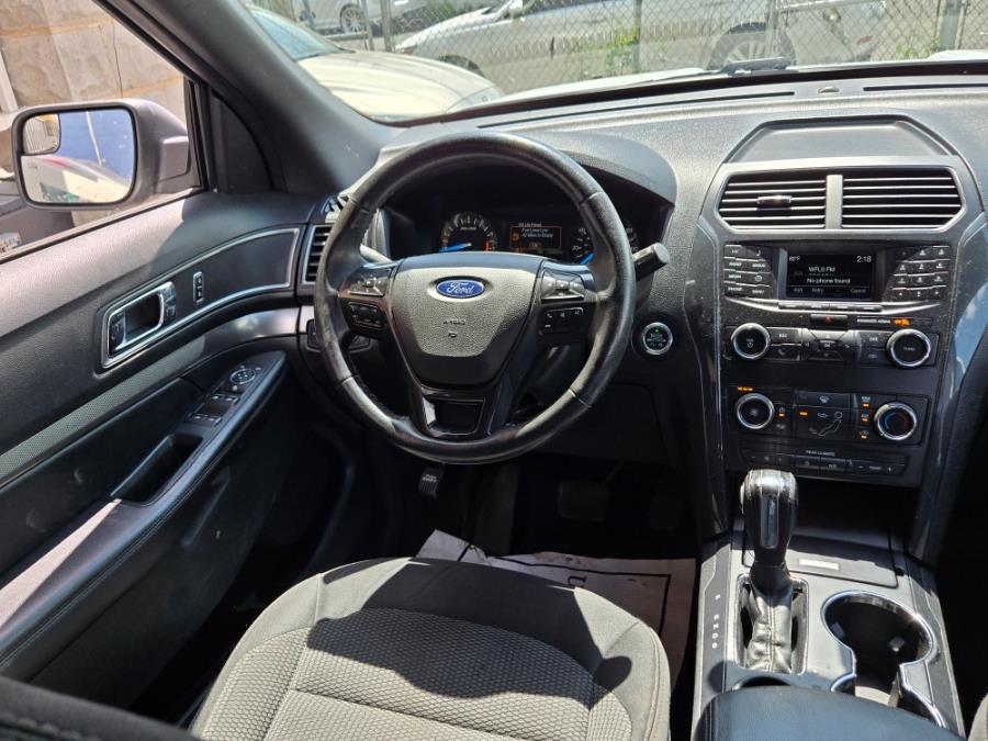 2018 Ford Explorer XLT FWD photo