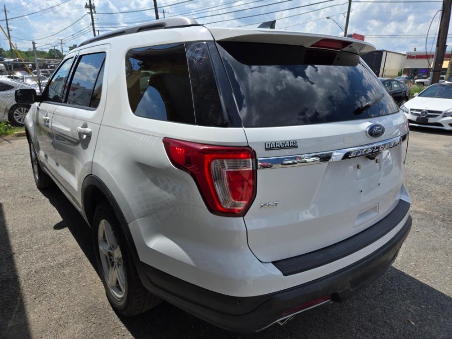2018 Ford Explorer XLT FWD photo