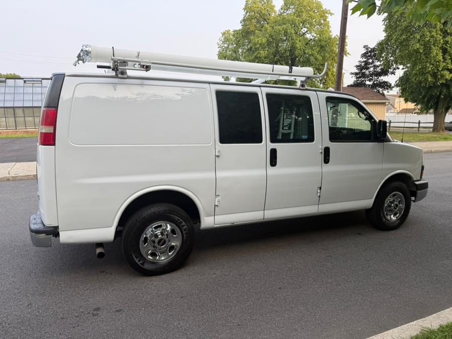 2014 GMC Savana 2500 2500 photo