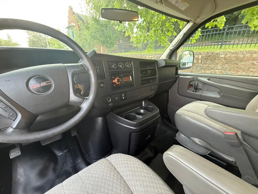 2014 GMC Savana 2500 2500 photo