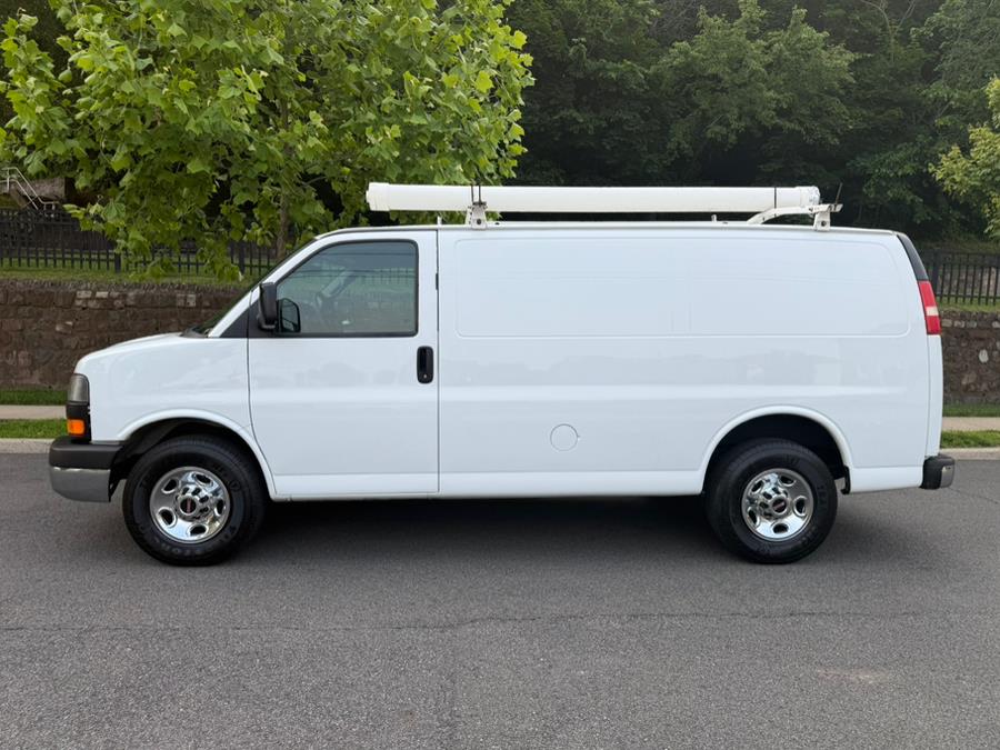 2014 GMC Savana 2500 2500 photo