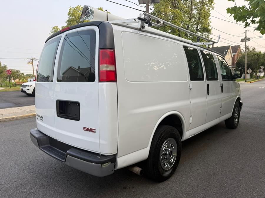 2014 GMC Savana 2500 2500 photo