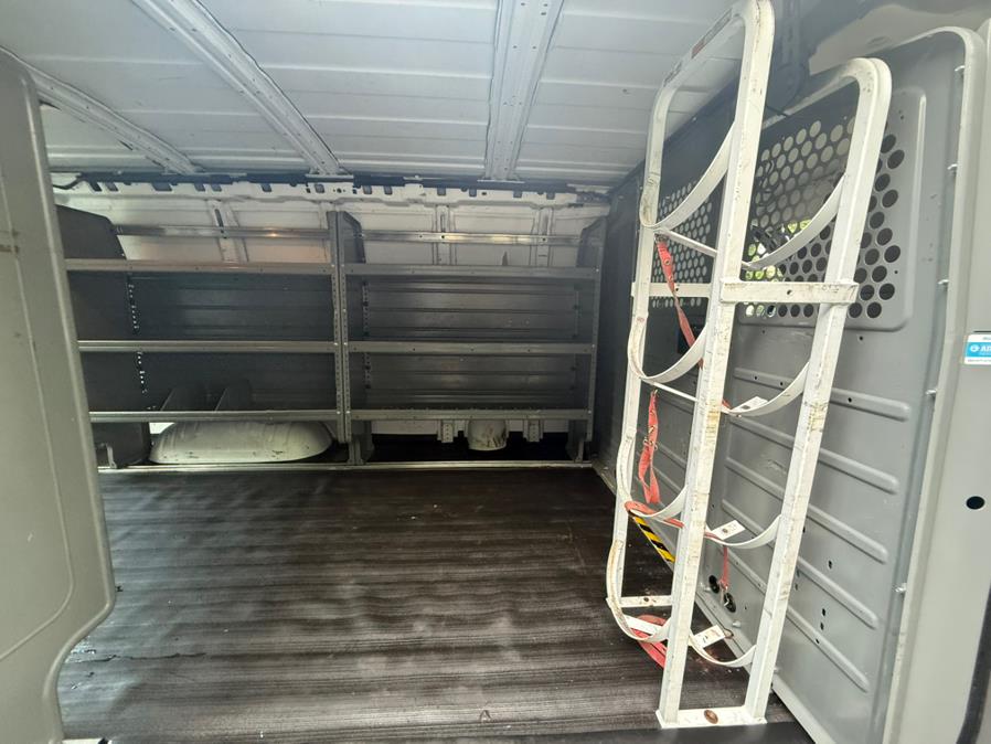 2014 GMC Savana 2500 2500 photo