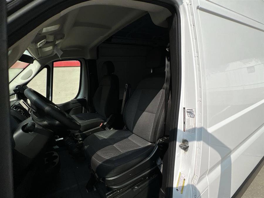 2023 RAM ProMaster 2500 159 WB 3dr High Roof Carg photo