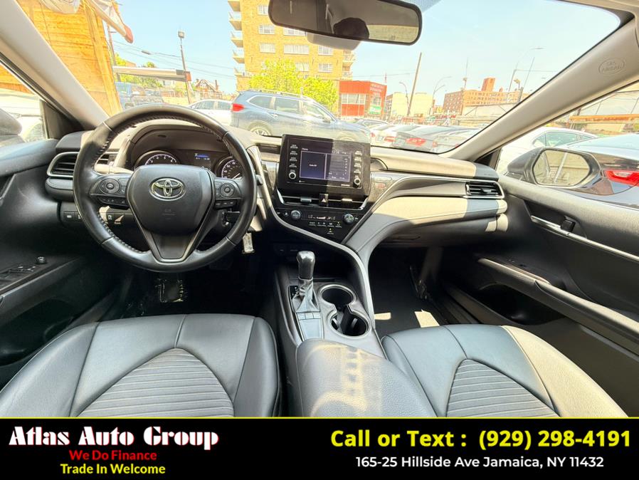 2022 Toyota Camry SE Auto (Natl) photo