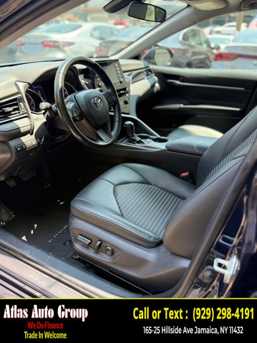 2022 Toyota Camry SE Auto (Natl) photo