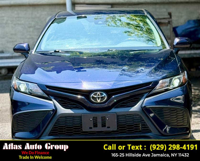 2022 Toyota Camry SE Auto (Natl) photo
