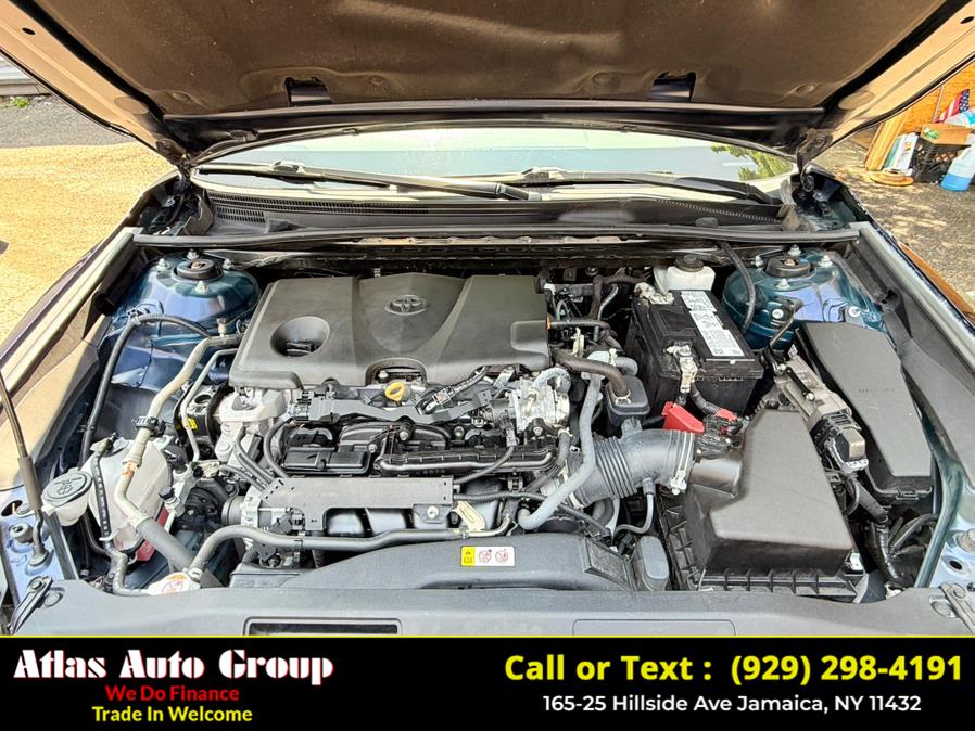 2022 Toyota Camry SE Auto (Natl) photo