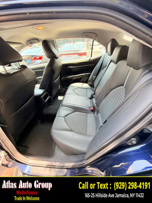 2022 Toyota Camry SE Auto (Natl) photo