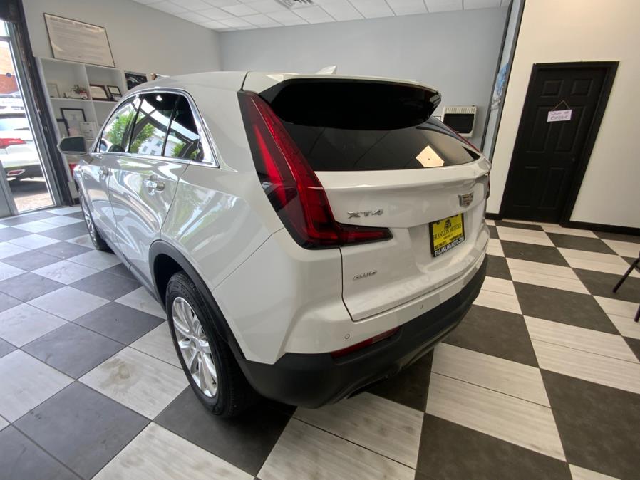 2019 Cadillac XT4 AWD 4dr Luxury photo