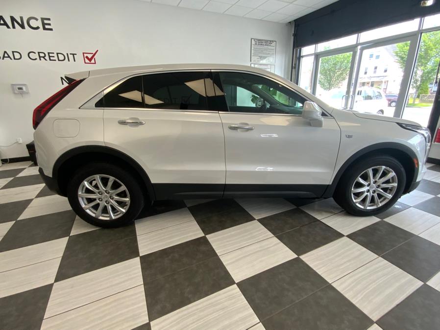 2019 Cadillac XT4 AWD 4dr Luxury photo
