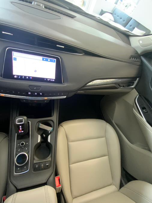 2019 Cadillac XT4 AWD 4dr Luxury photo