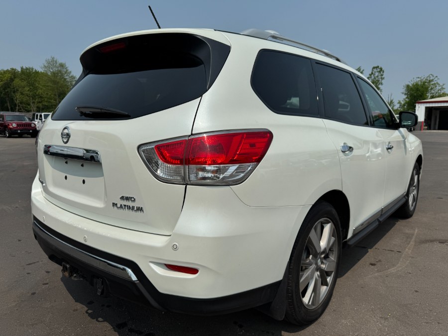 2016 Nissan Pathfinder 4WD 4dr Platinum photo