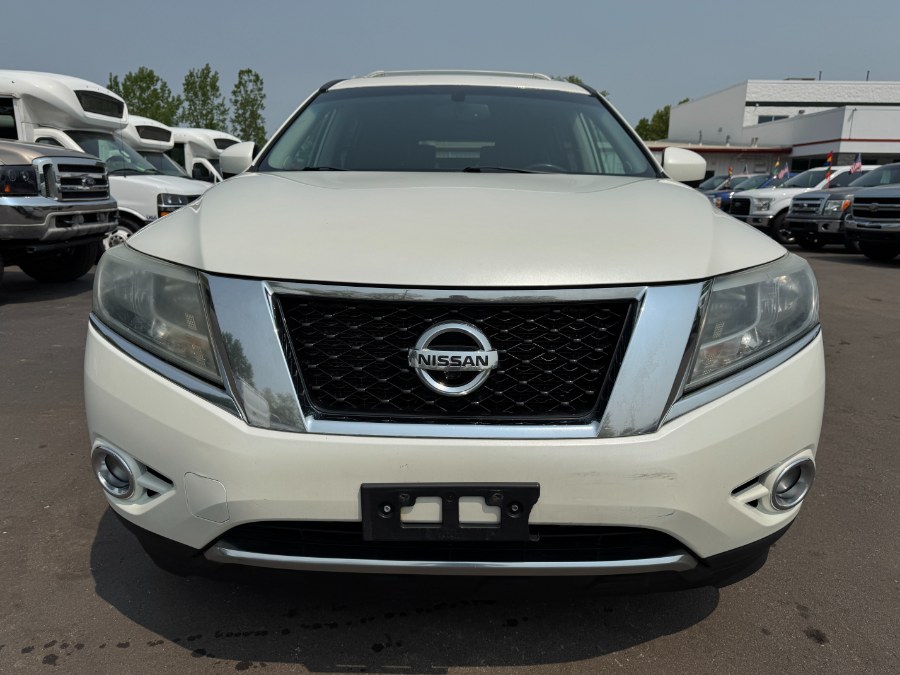 2016 Nissan Pathfinder 4WD 4dr Platinum photo