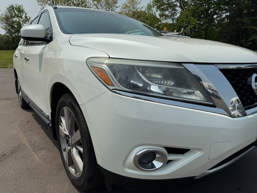 2016 Nissan Pathfinder 4WD 4dr Platinum photo