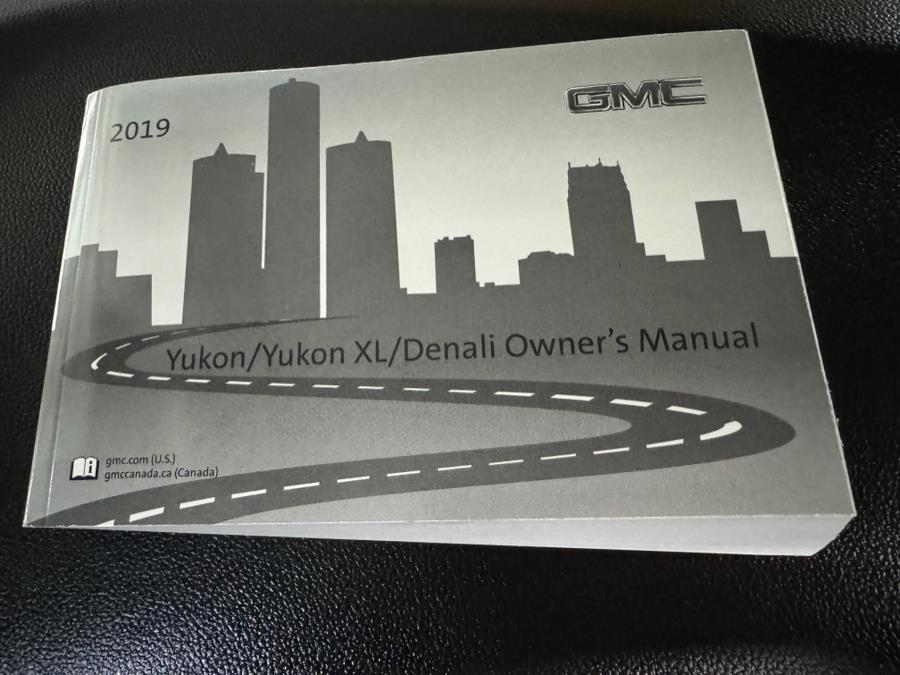 2019 GMC Yukon 4WD 4dr SLT photo