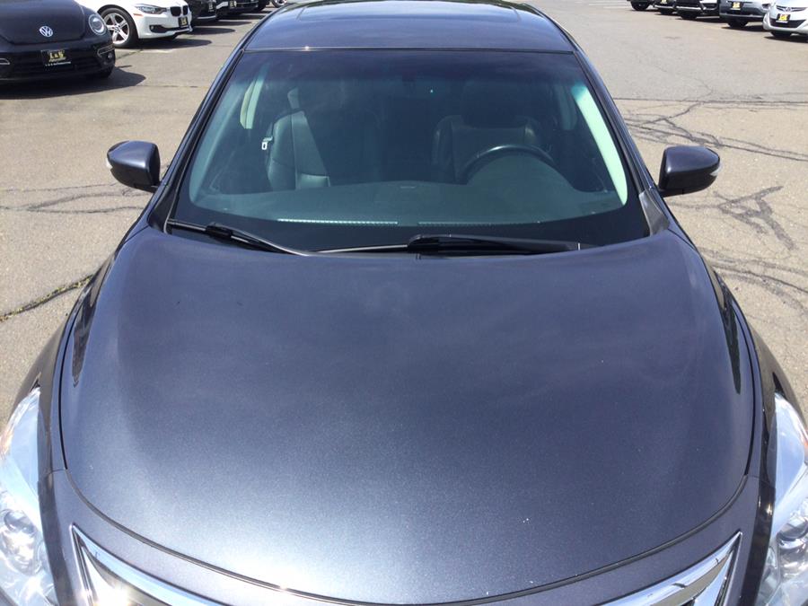 2013 Nissan Altima 2.5 photo
